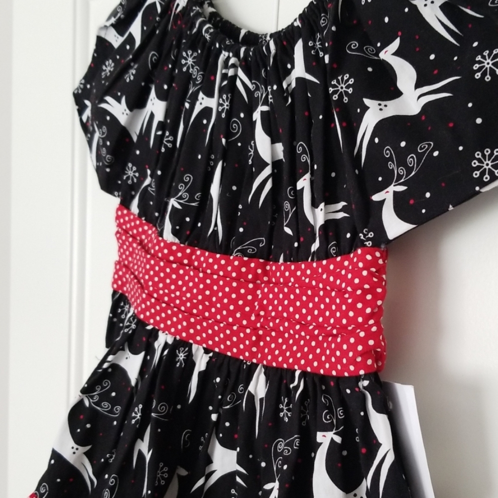 Beaux et Belles Christmas Outfit - Picture 3 of 8